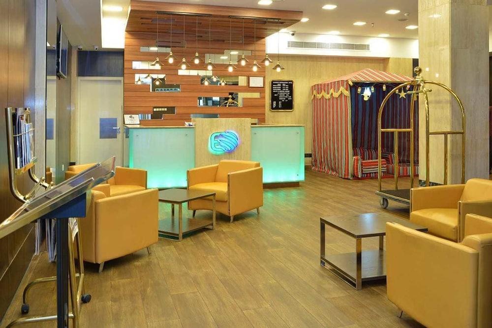 דובאי Everest International Hotel מראה חיצוני תמונה