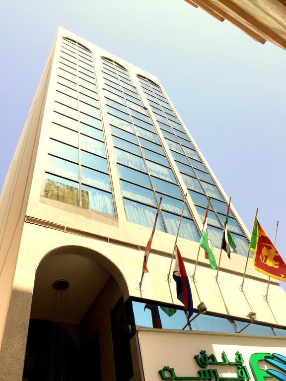 דובאי Everest International Hotel מראה חיצוני תמונה