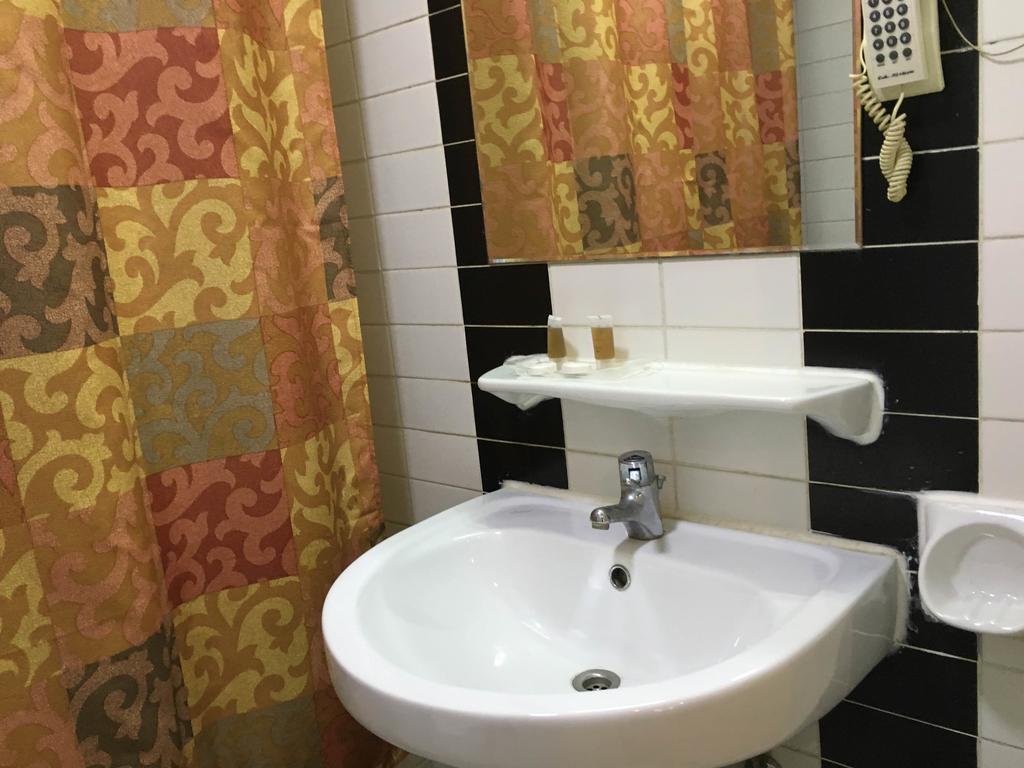דובאי Everest International Hotel חדר תמונה