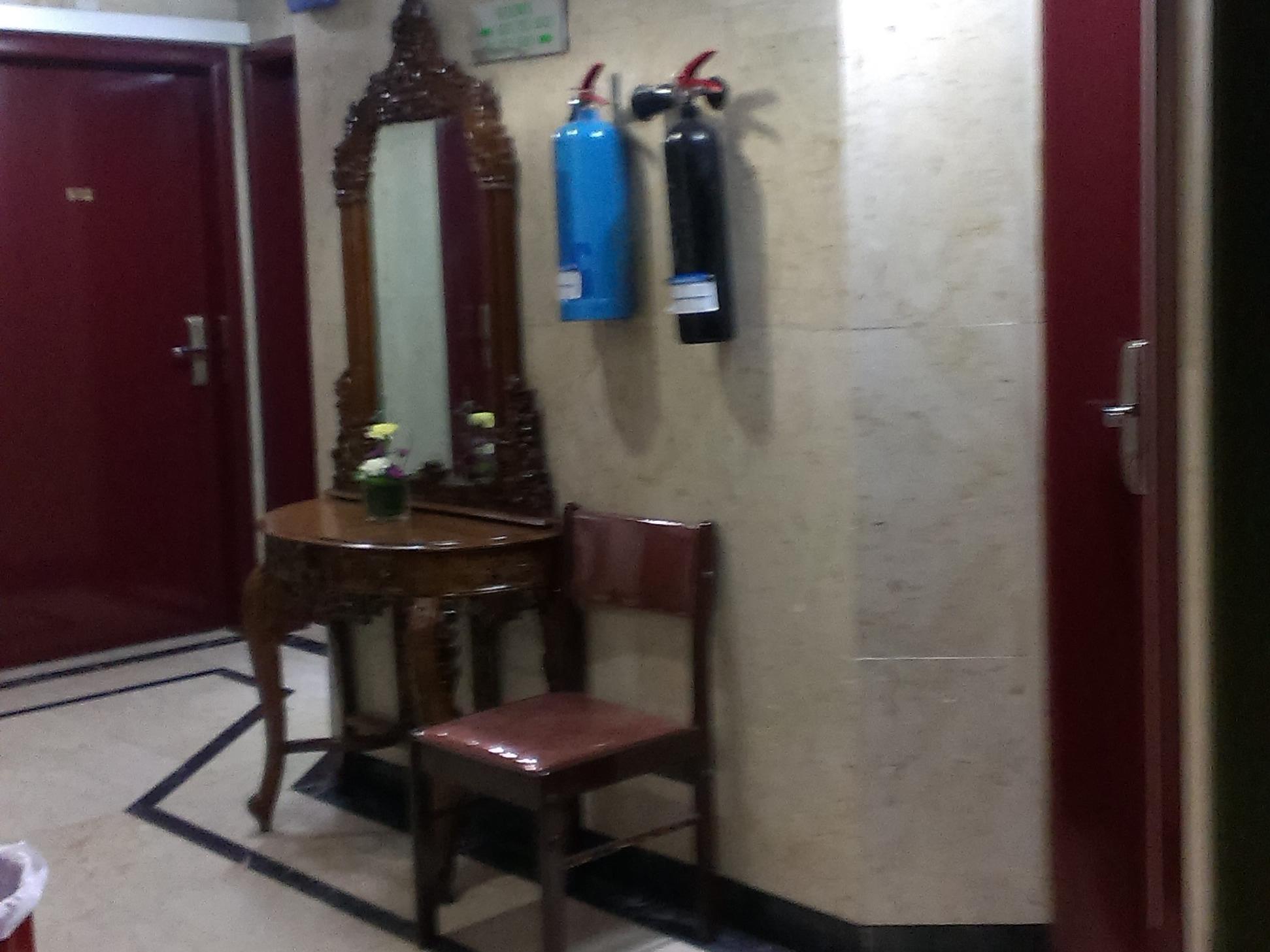 דובאי Everest International Hotel מראה חיצוני תמונה