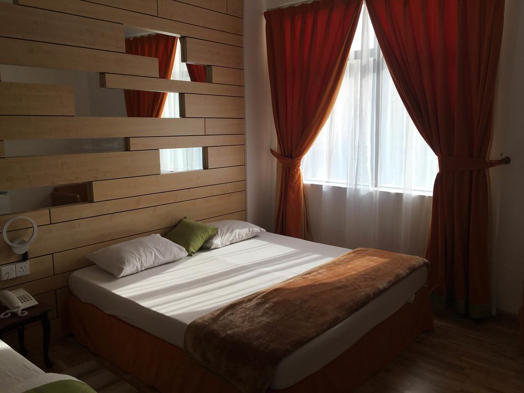 דובאי Everest International Hotel מראה חיצוני תמונה
