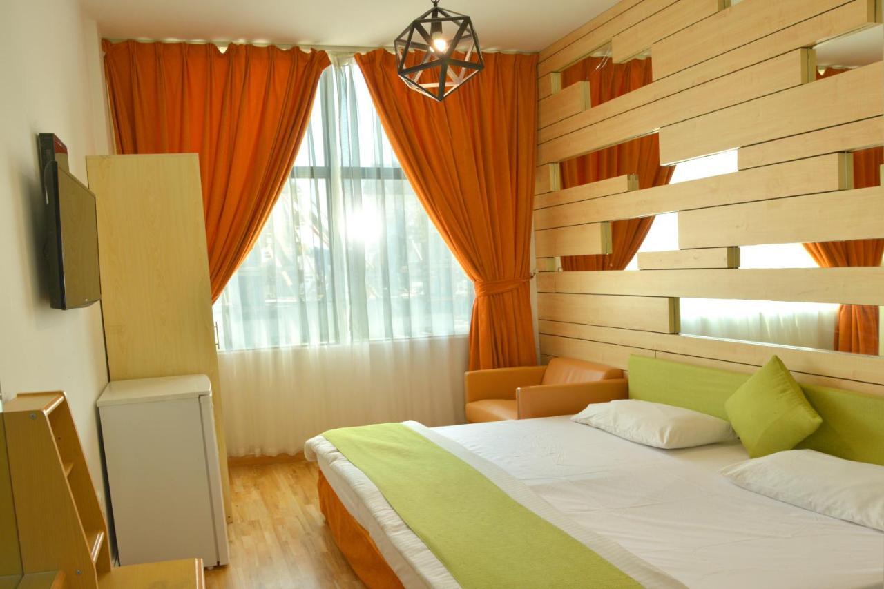 דובאי Everest International Hotel מראה חיצוני תמונה
